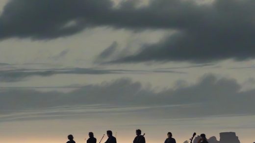 프라임 비디오 '더 런어라운즈', 시즌 1 만에 종영